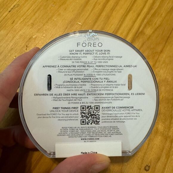 Foreo Luna Play Smart 2 Waterproof Facial Cleansing Brush Massage - Picture 4 of 4